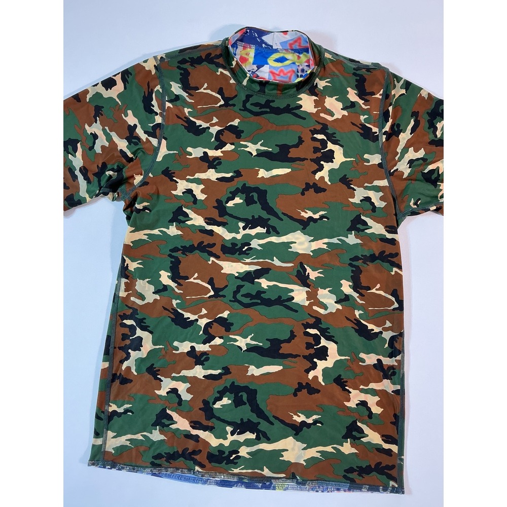 NWT One Love One Tribe Reversible Camo London Calling Rash Guard Size XS
